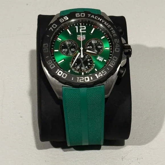 TAG Heuer Formula 1 - Green Strap with Silver Clasp - Picture 1 of 3